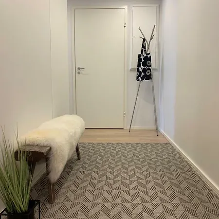Studio Trendikkaalla Alueella Joen Vieressa Apartment